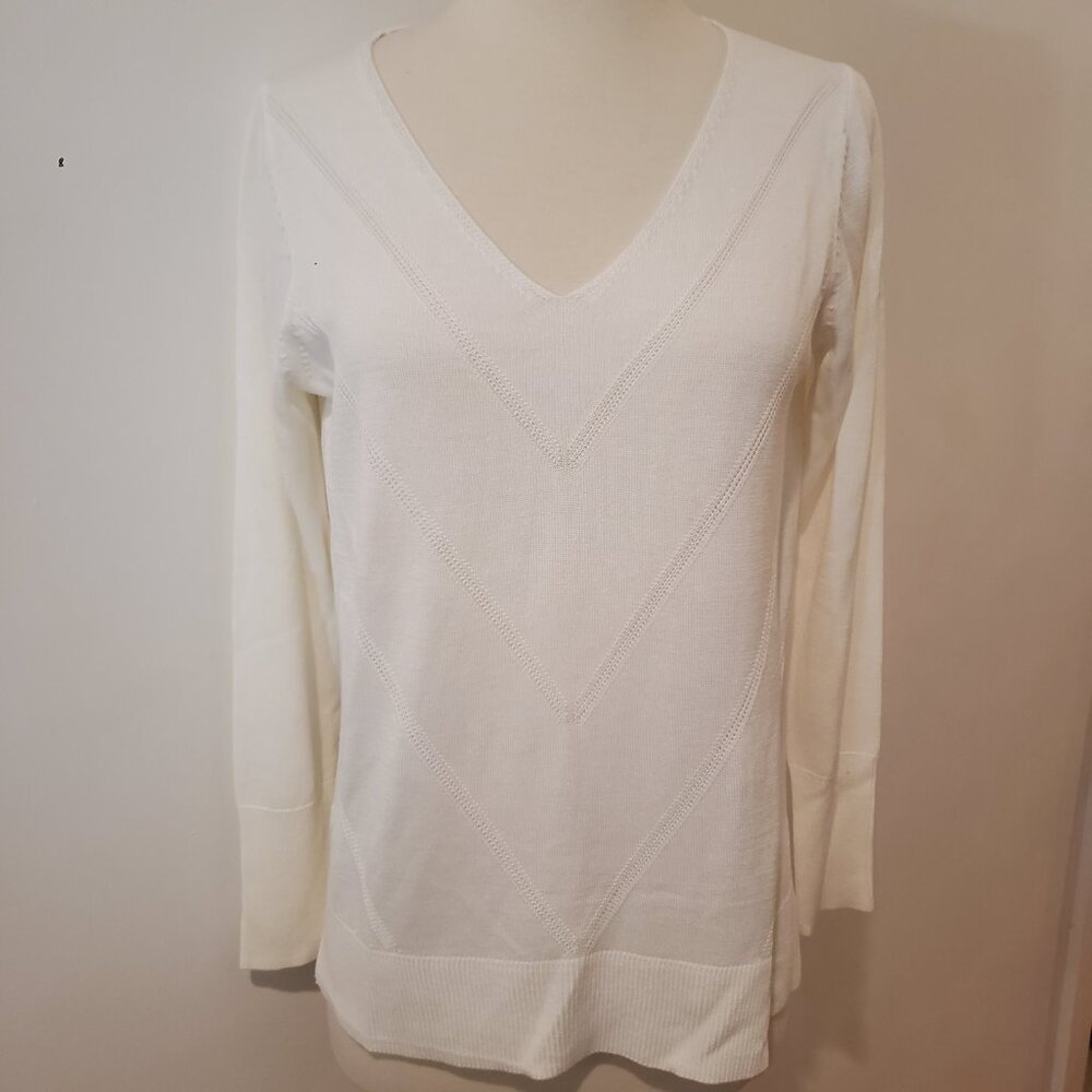 LOFT Ivory V-Neck Lightweight Knit Sweater - Picture 10 of 16